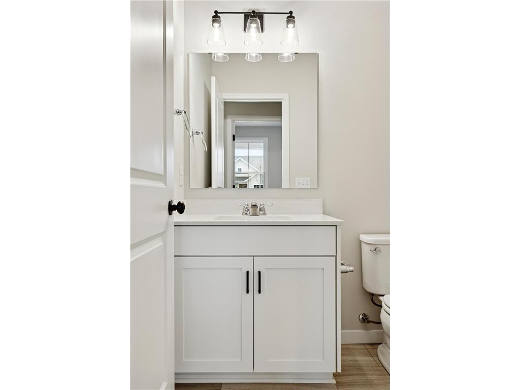10933 37th Street N Lake Elmo MN 55042 7036073 image33