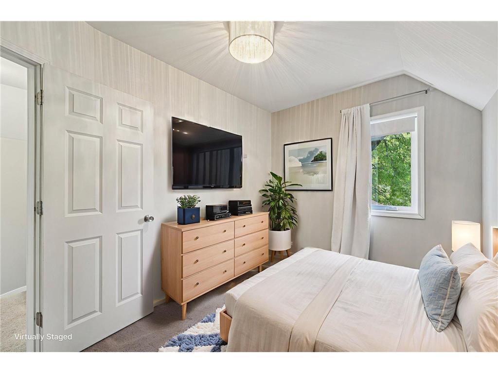 1094 Argyle Street Saint Paul MN 55103 7004559 image10