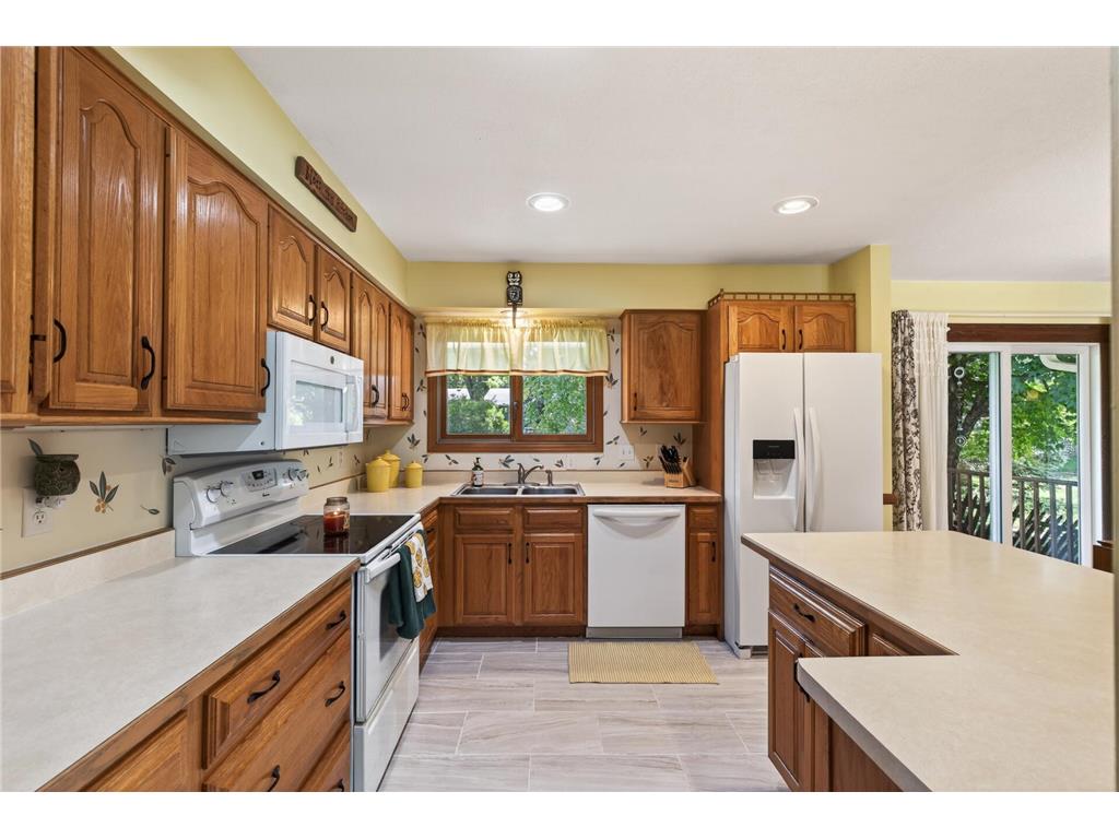1094 Lowell Drive Apple Valley MN 55124 7092875 image17