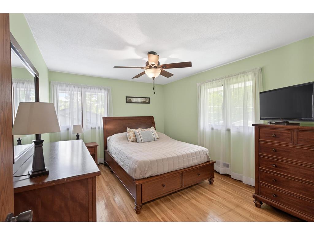 1094 Lowell Drive Apple Valley MN 55124 7092875 image25