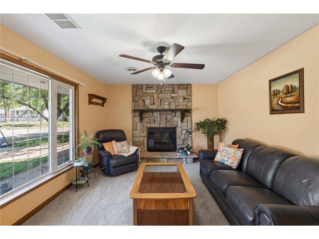 1094 Lowell Drive Apple Valley MN 55124 7092875 image6