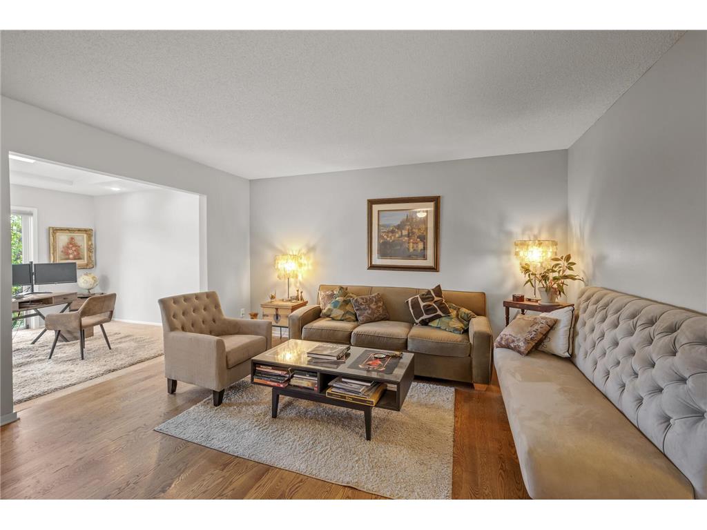 10940 Abbott Lane Minnetonka MN 55343 6406068 image1