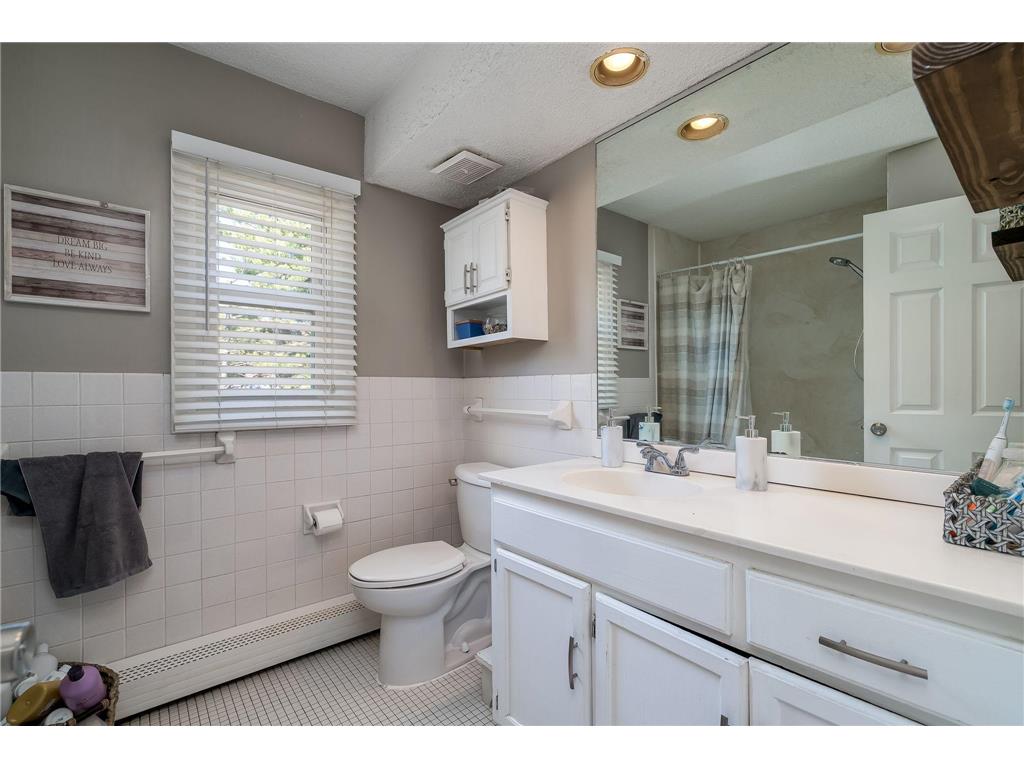 10940 Pioneer Drive Burnsville MN 55337 7069204 image12