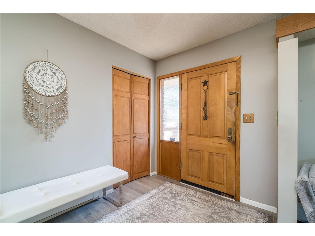 10940 Pioneer Drive Burnsville MN 55337 7069204 image2