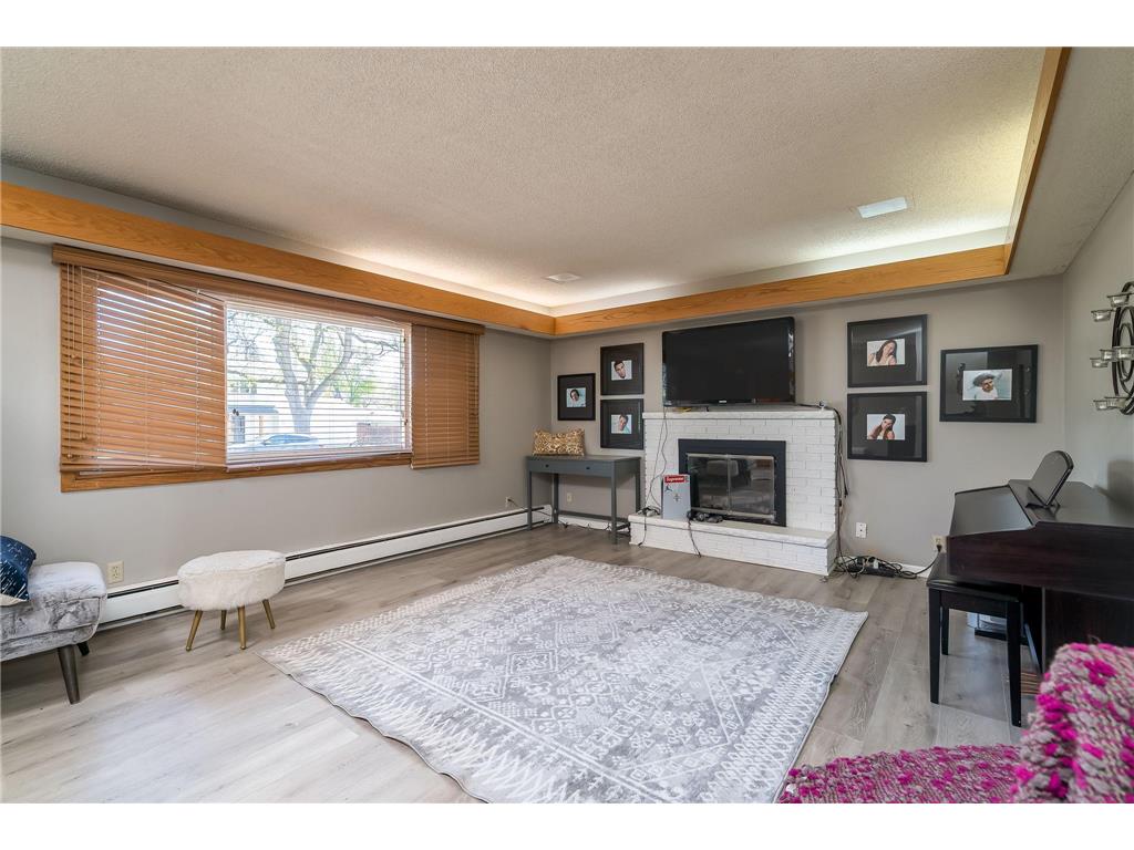 10940 Pioneer Drive Burnsville MN 55337 7069204 image4