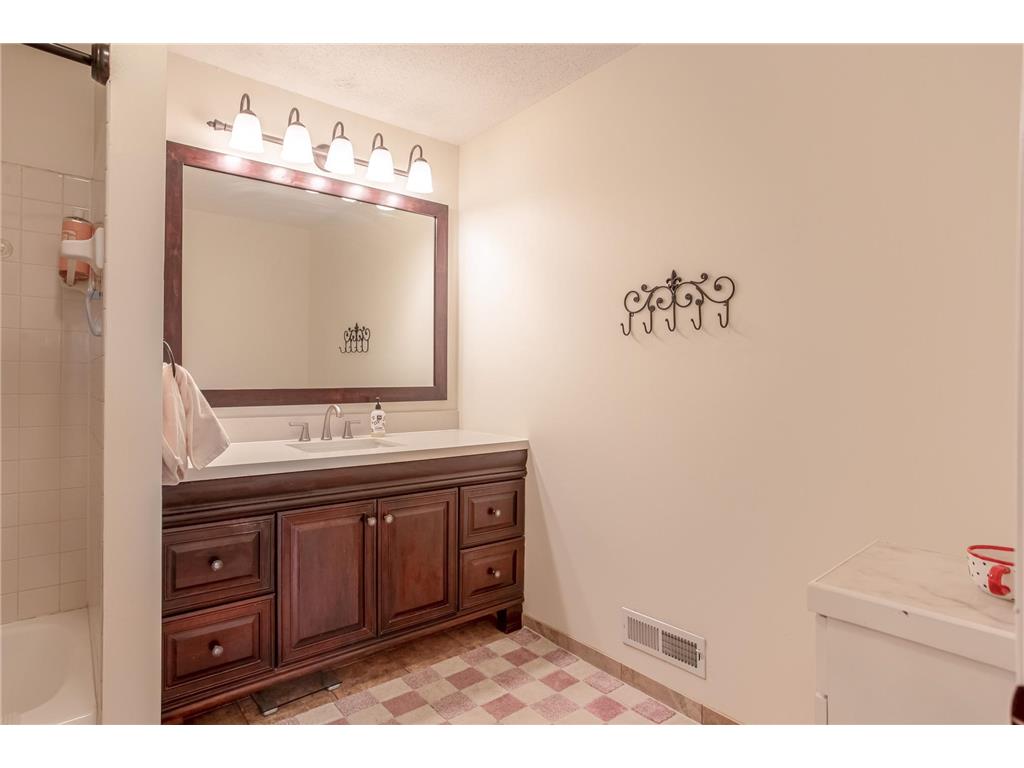 10941 105th Avenue N Maple Grove MN 55369 7052828 image20