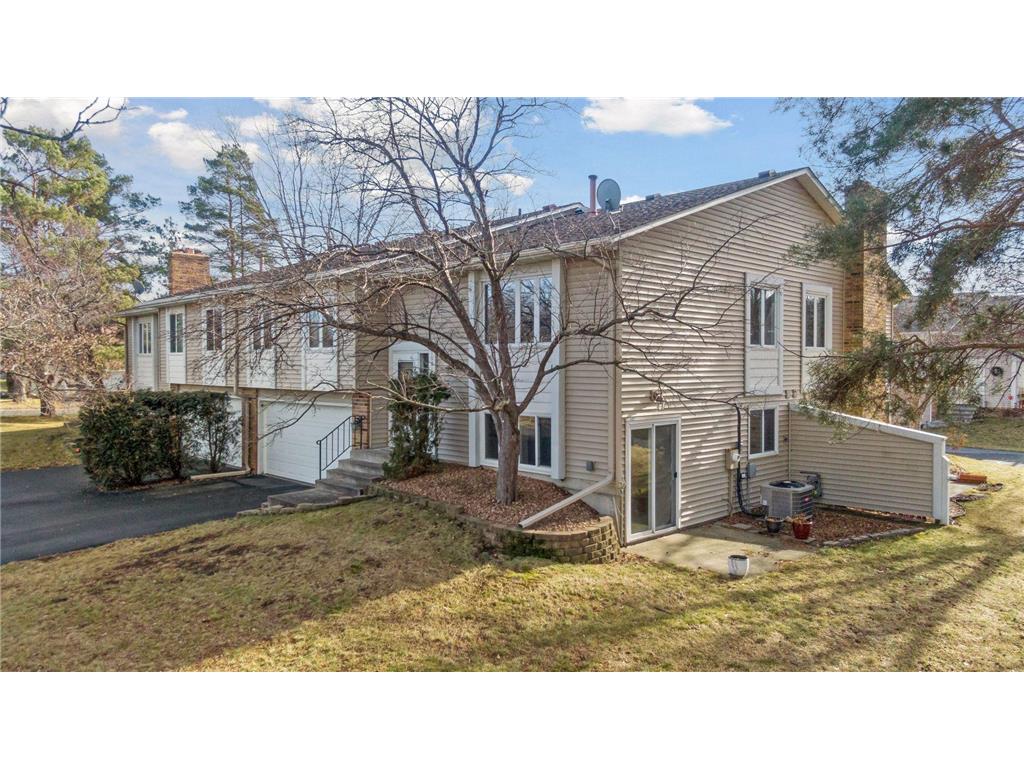 10943 105th Avenue N Maple Grove MN 55369 6485173 image1