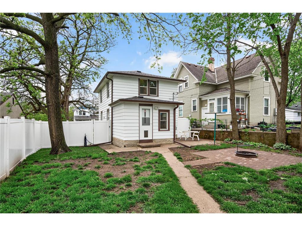 1095 Sims Avenue Saint Paul MN 55106 7077333 image23