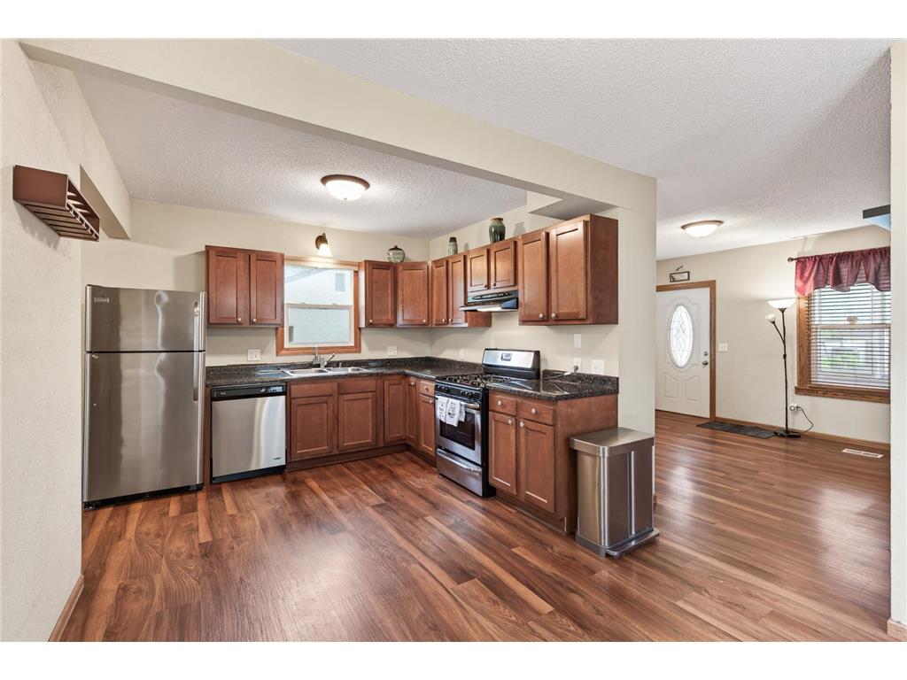 1095 Sims Avenue Saint Paul MN 55106 7077333 image9