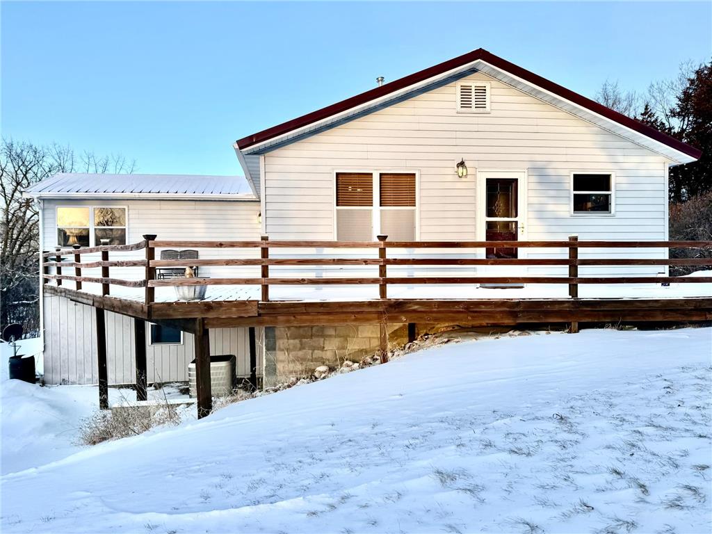 10955 199th Avenue NE New London MN 56273 7010789 image1