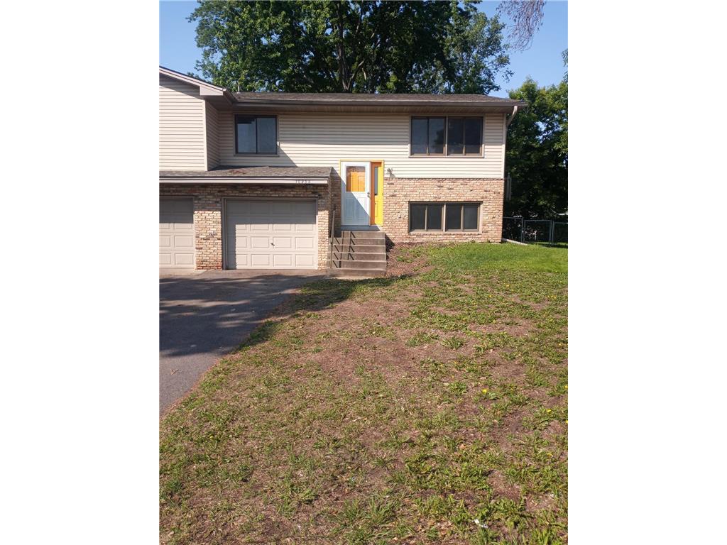 10958 Robinson Drive NW Coon Rapids MN 55433 6732605 image1