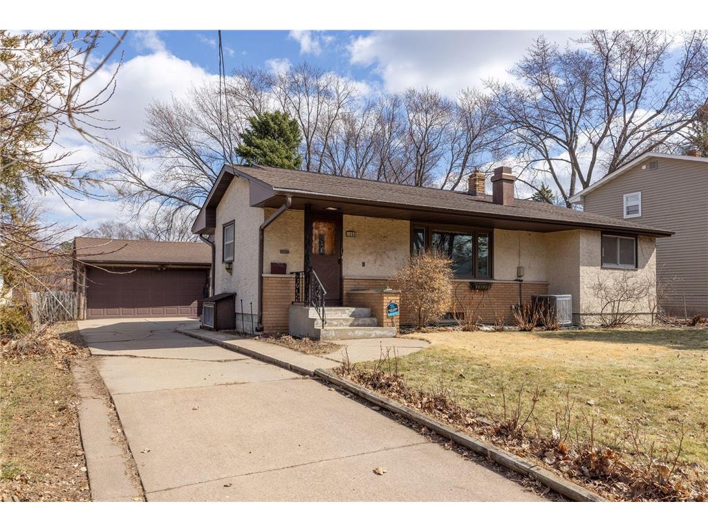 1096 Carrie Street West Saint Paul MN 55118 - Lilly 7049506 image1