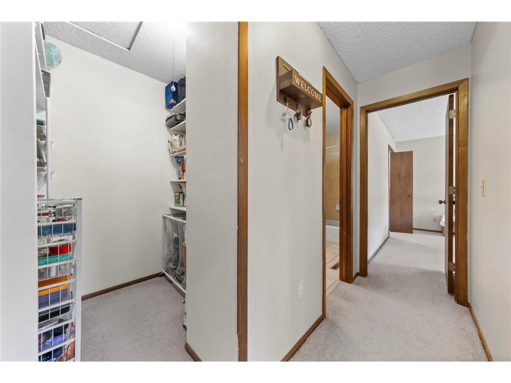 1096 Churchill Place Shoreview MN 55126 7069835 image21
