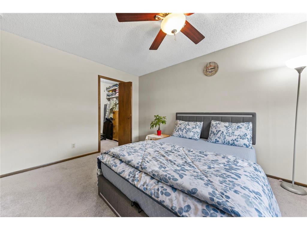 1096 Churchill Place Shoreview MN 55126 7069835 image30