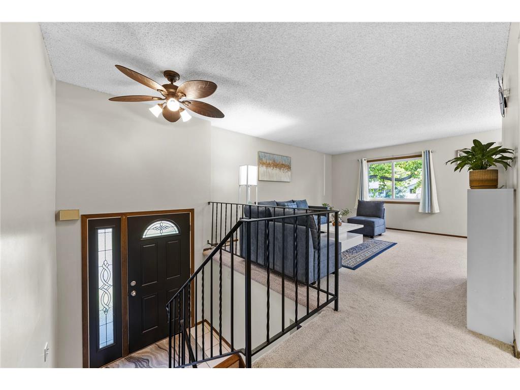1096 Churchill Place Shoreview MN 55126 7069835 image5
