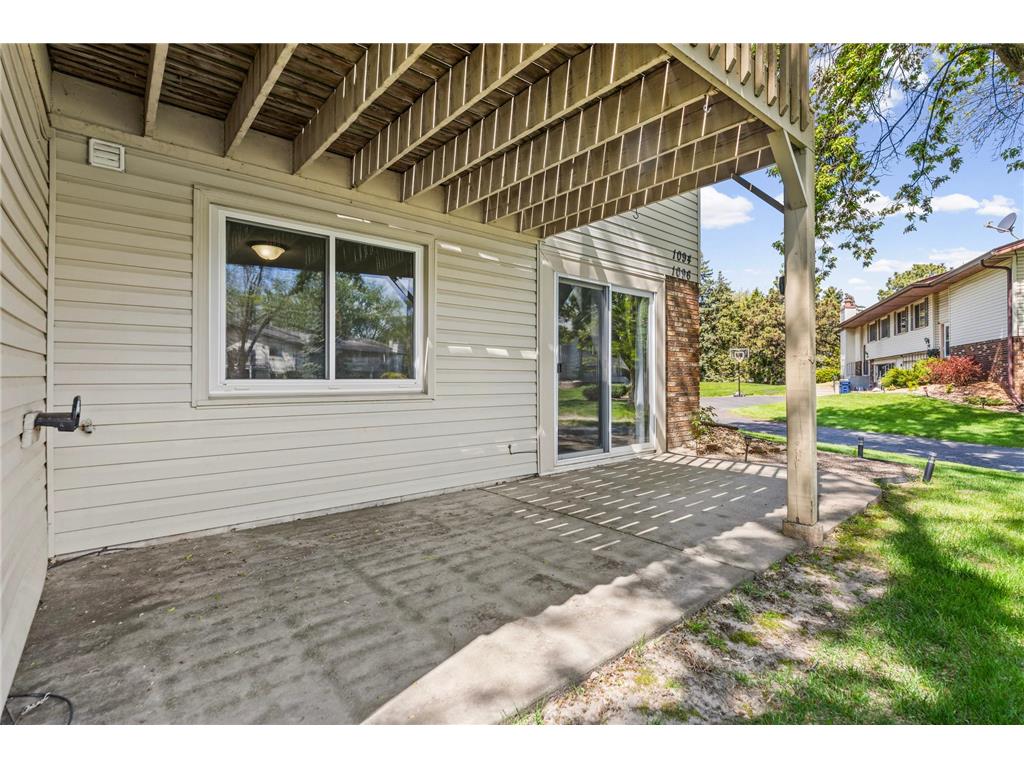 1096 Churchill Place Shoreview MN 55126 7069835 image50