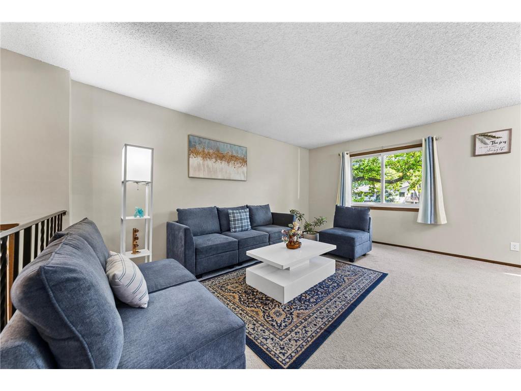 1096 Churchill Place Shoreview MN 55126 7069835 image6