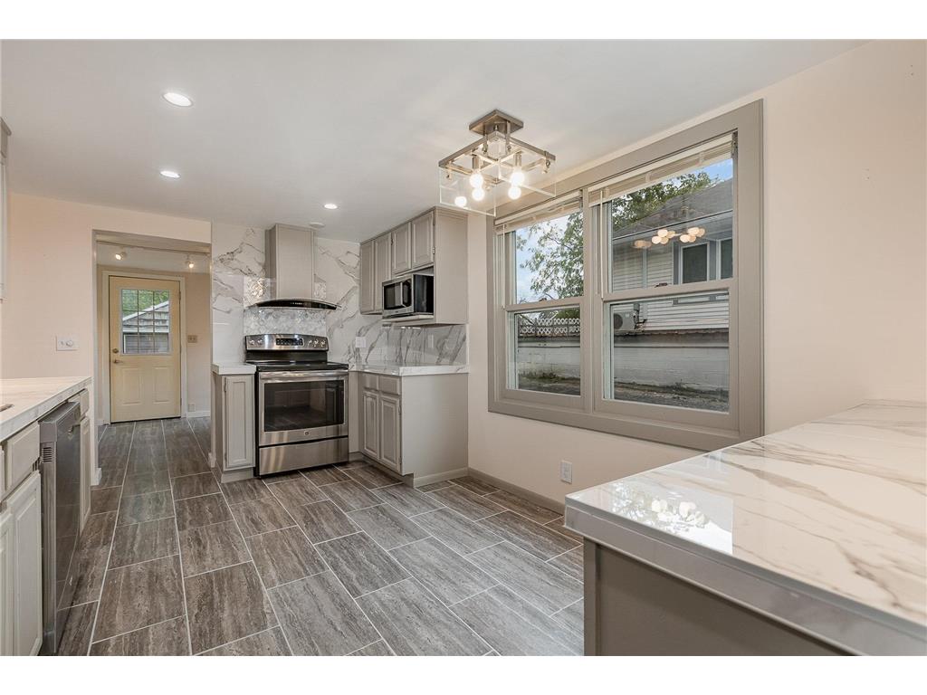 1096 Stryker Avenue West Saint Paul MN 55118 6426051 image1