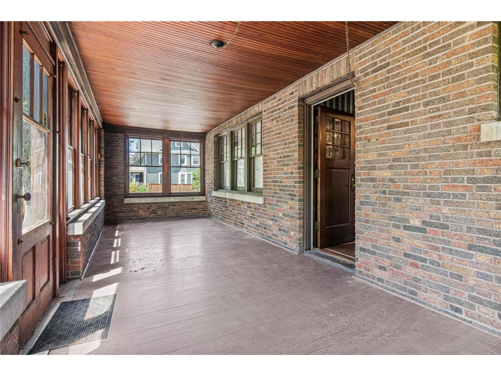 1097 Lincoln Avenue Saint Paul MN 55105 7060674 image2