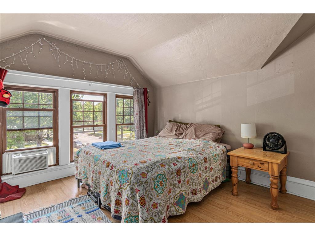 1097 Lincoln Avenue Saint Paul MN 55105 7060674 image25