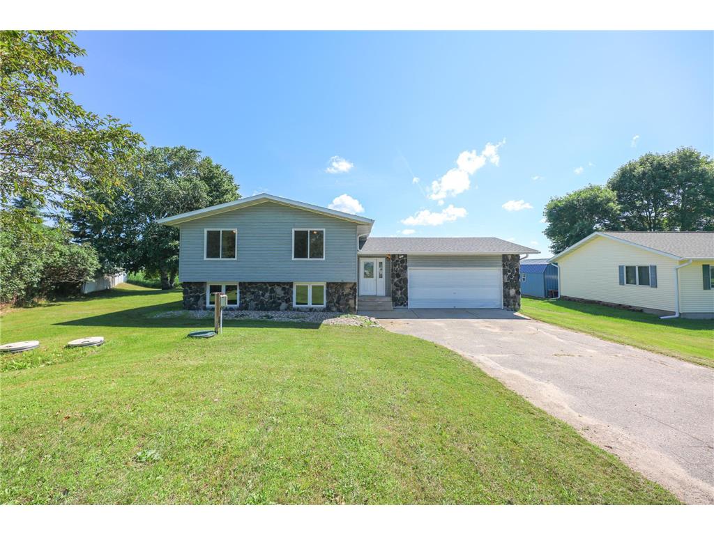 1097 Trisco Cove Drive SE Osakis MN 56360 - Osakis 7107077 image1