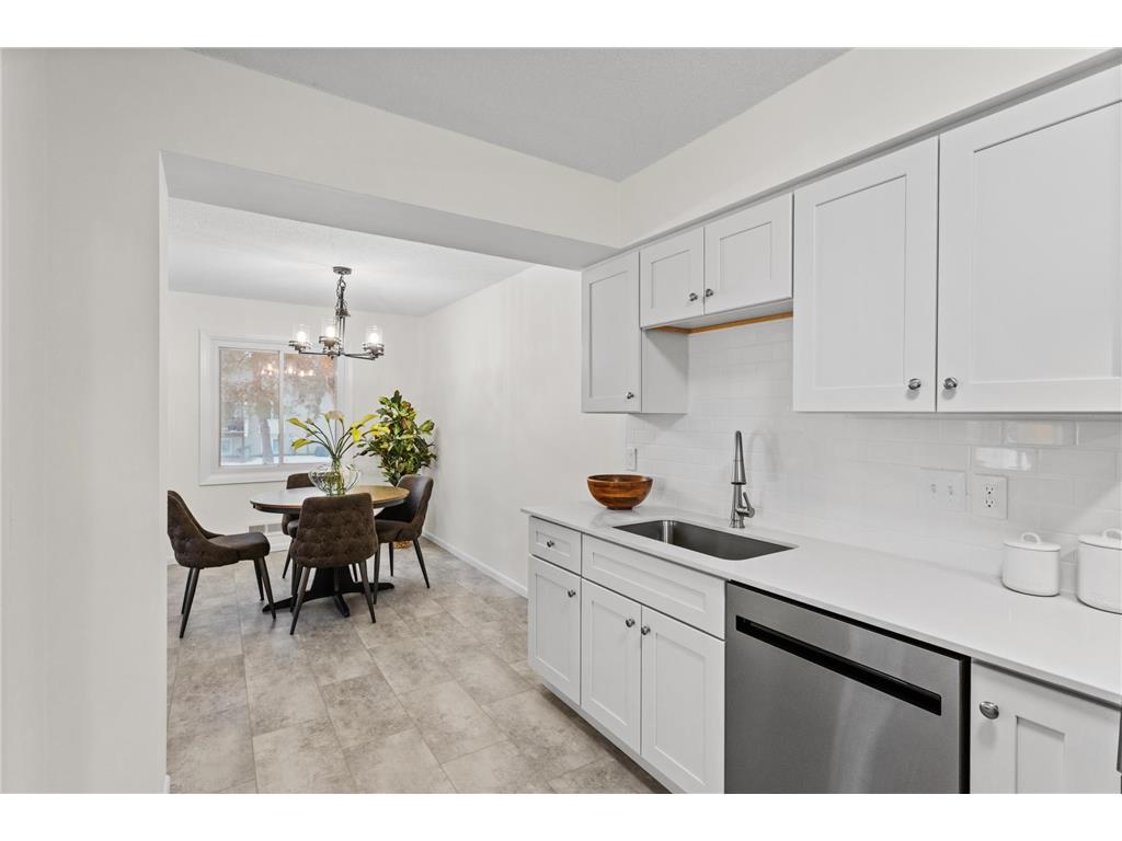 10976 106th Avenue N Maple Grove MN 55369 7017360 image5