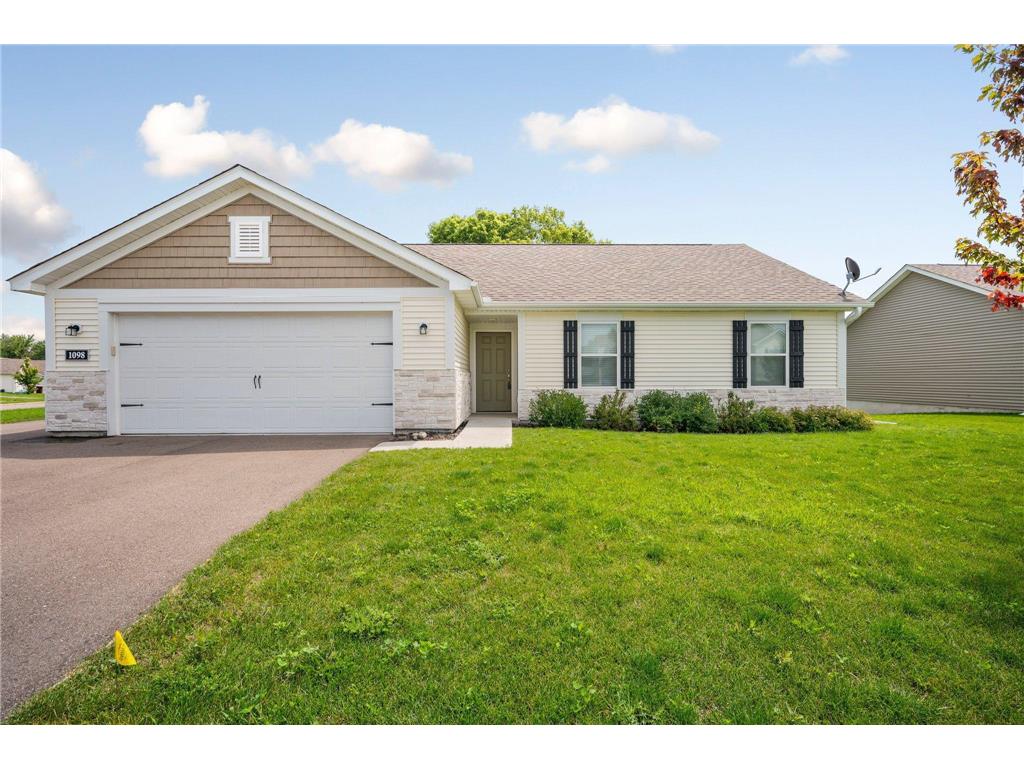 1098 Sunset Avenue Montrose MN 55363 6562622 image1