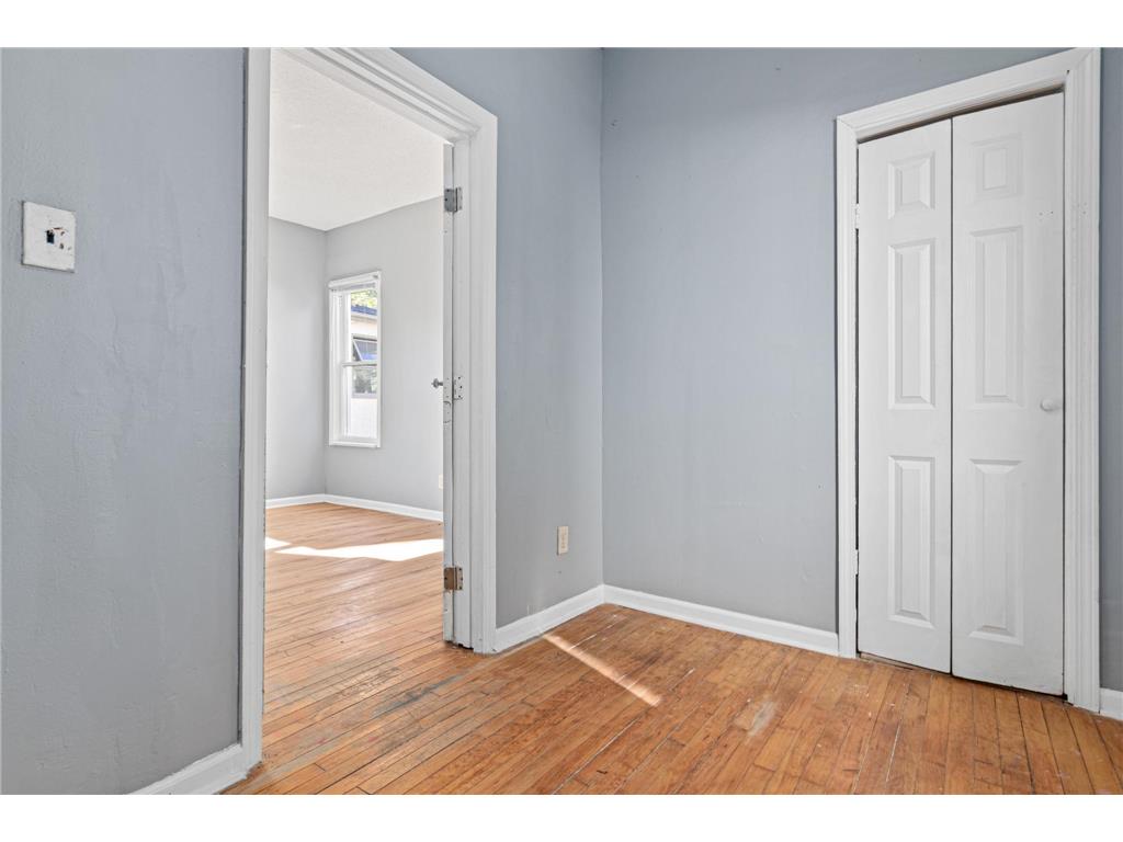 1098 Woodbridge Street Saint Paul MN 55117 6797374 image12