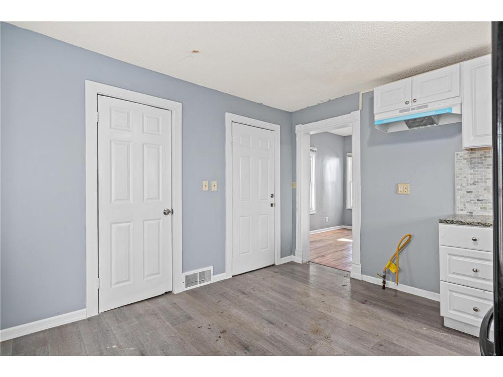 1098 Woodbridge Street Saint Paul MN 55117 6797374 image17