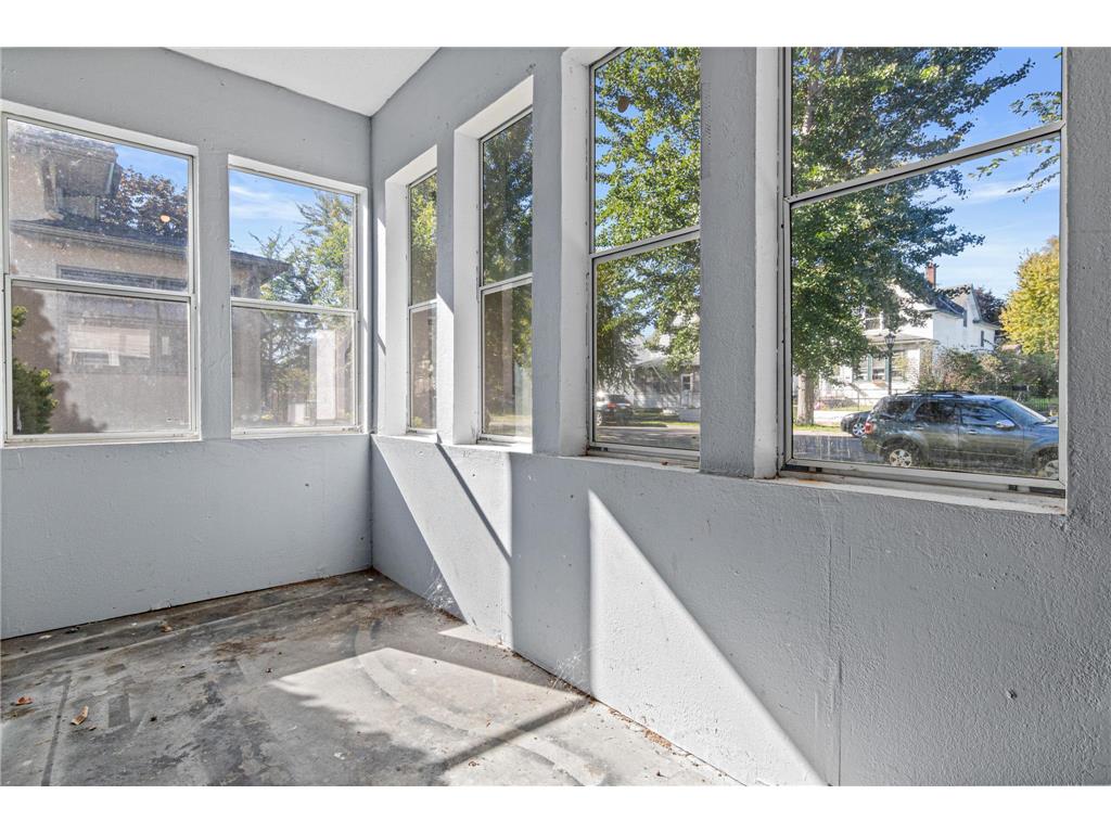 1098 Woodbridge Street Saint Paul MN 55117 6797374 image2