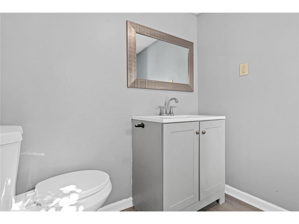 1098 Woodbridge Street Saint Paul MN 55117 6797374 image25