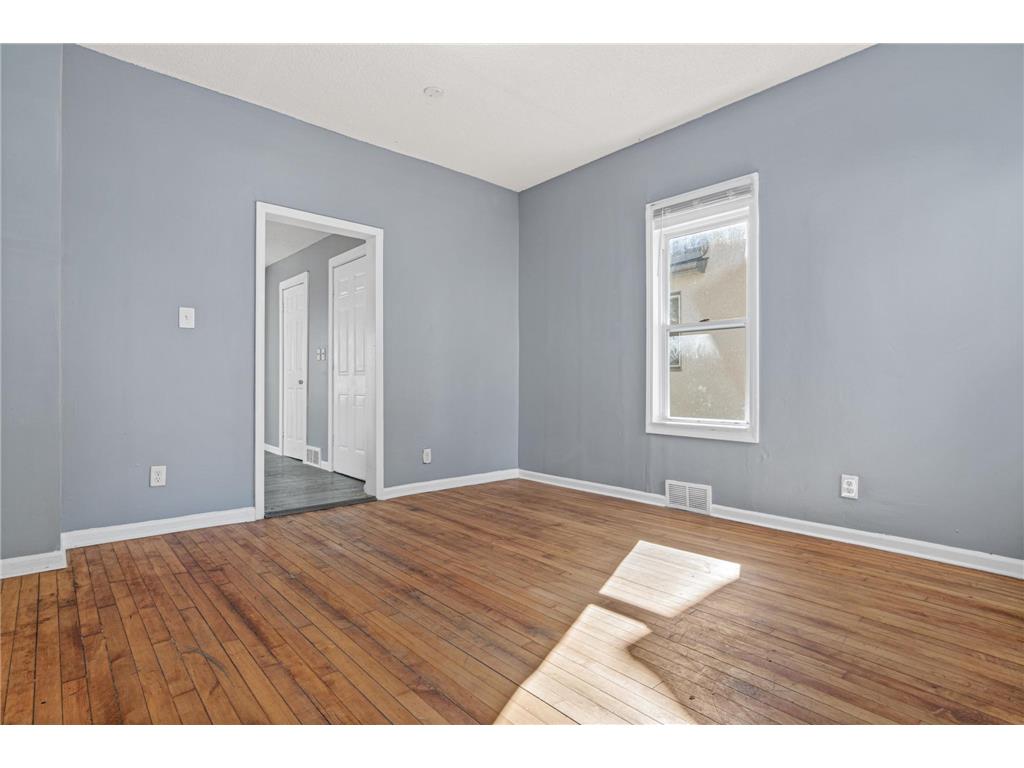 1098 Woodbridge Street Saint Paul MN 55117 6797374 image7