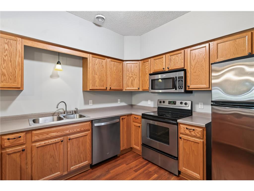 1099 Barclay Street Saint Paul MN 55106 7006356 image9