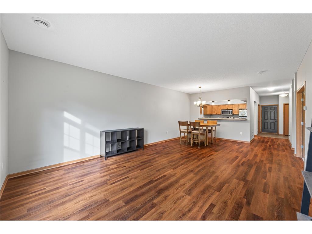 1099 Barclay Street Saint Paul MN 55106 7049618 image2