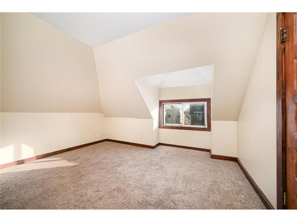 11 Como Avenue Saint Paul MN 55103 7062850 image26