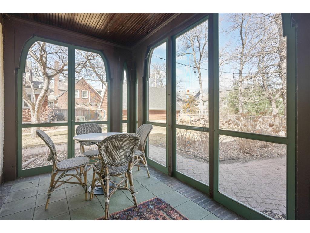 11 Crocus Hill, Saint Paul, MN, 55102 MLS 6479169 Edina Realty