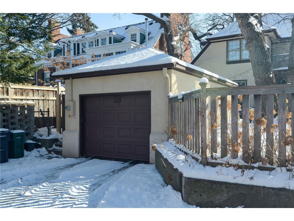 11 Crocus Hill, Saint Paul, MN, 55102 MLS 6479169 Edina Realty