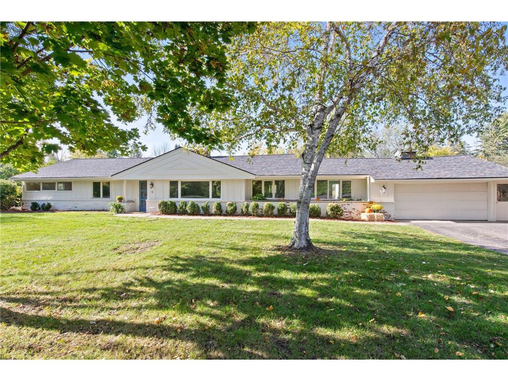 11 E Pleasant Lake Road, North Oaks, MN, 55127 MLS 6435110 Edina