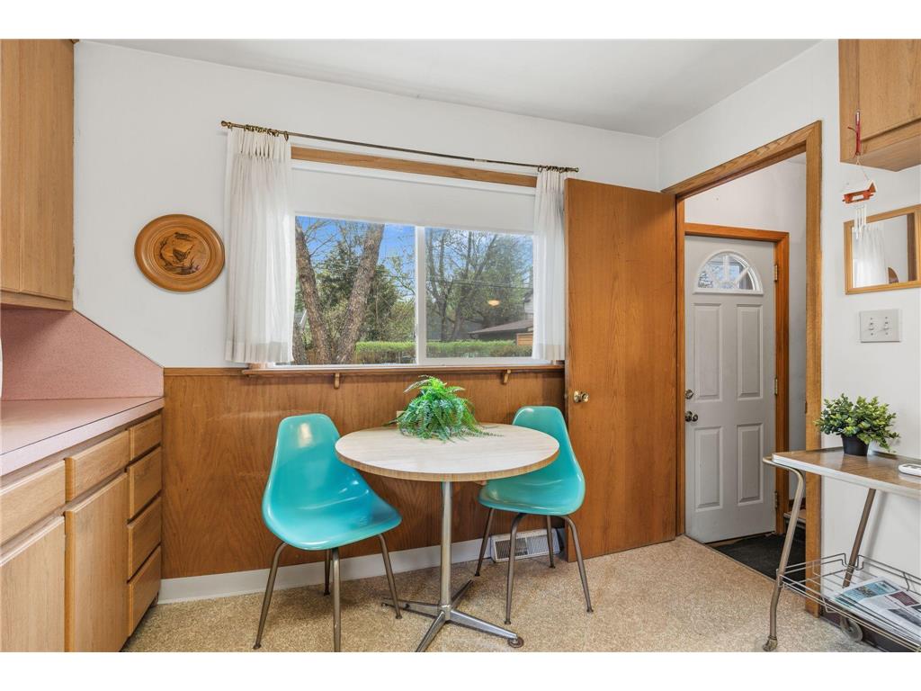 11 Ludlow Avenue Saint Paul MN 55108 7032988 image14