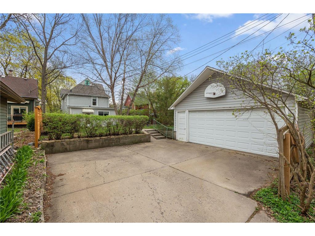 11 Ludlow Avenue Saint Paul MN 55108 7032988 image40