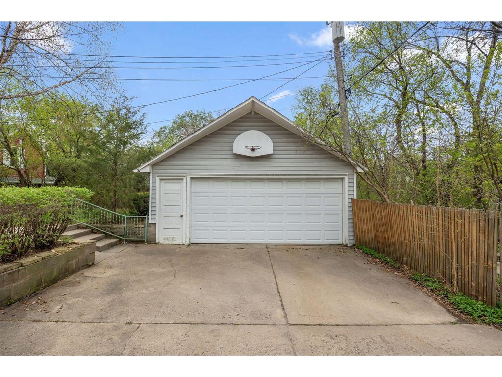 11 Ludlow Avenue Saint Paul MN 55108 7032988 image41