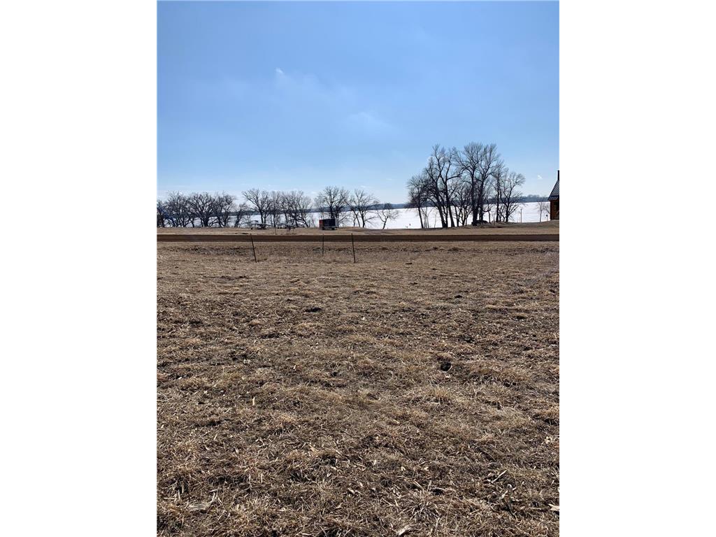 11 Royal Oaks Road Garvin MN 56132 - Sarah 6215820 image1