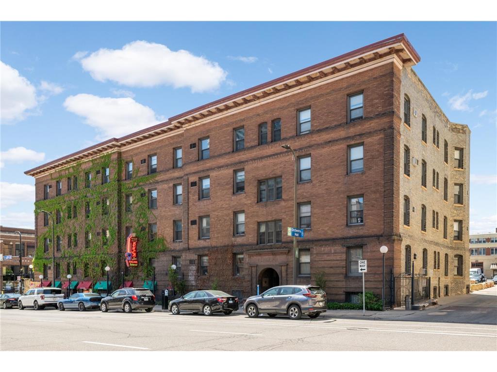 11 S 12th Street #303 Minneapolis MN 55403 7075699 image2