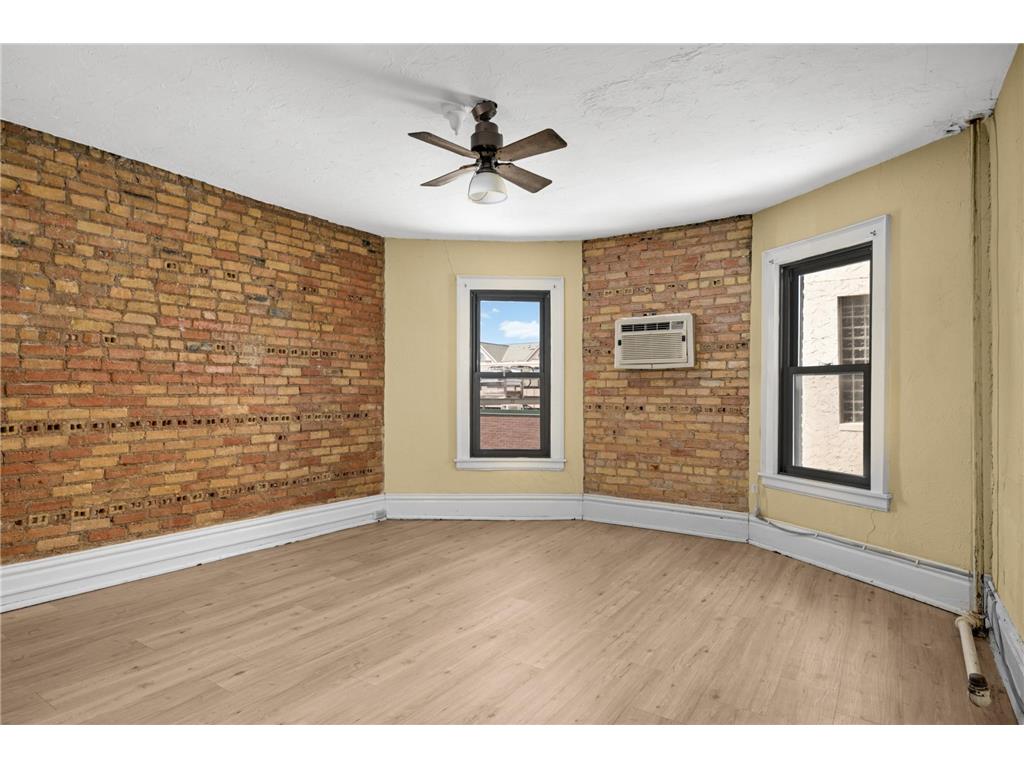 11 S 12th Street #303 Minneapolis MN 55403 7075699 image6