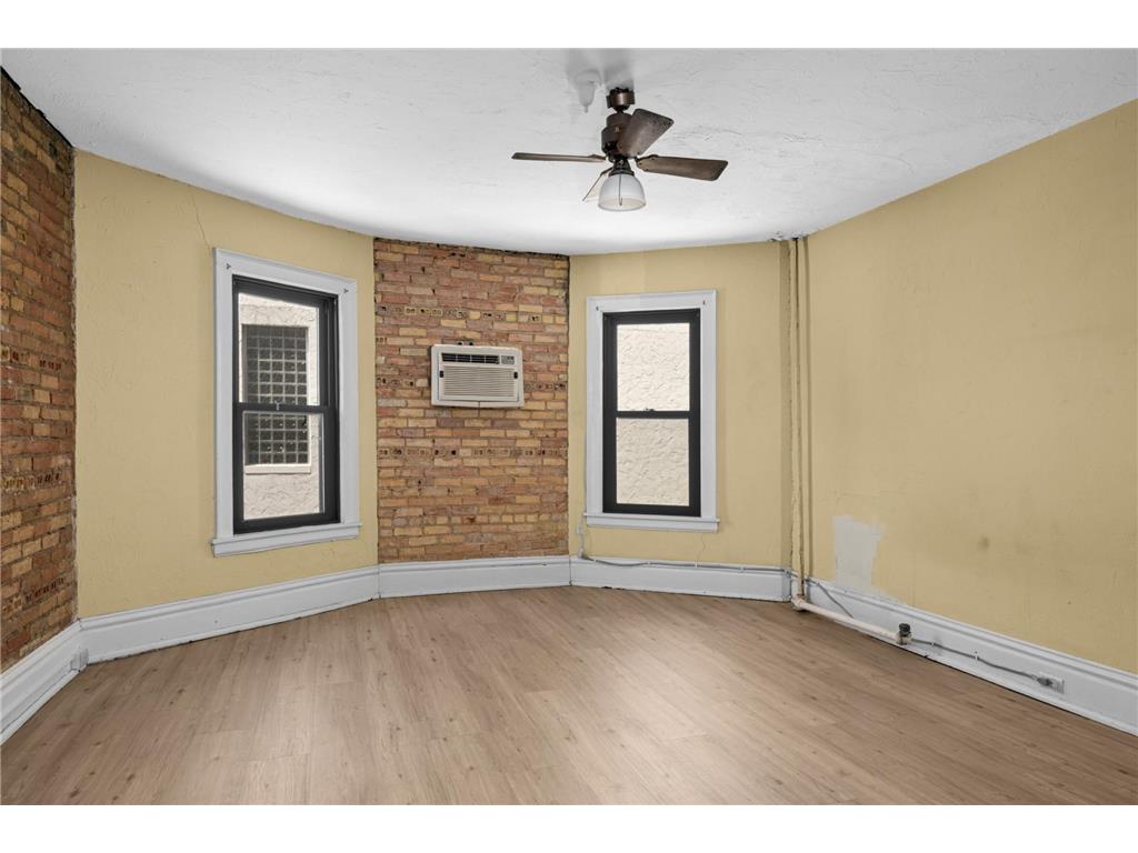 11 S 12th Street #303 Minneapolis MN 55403 7075699 image7