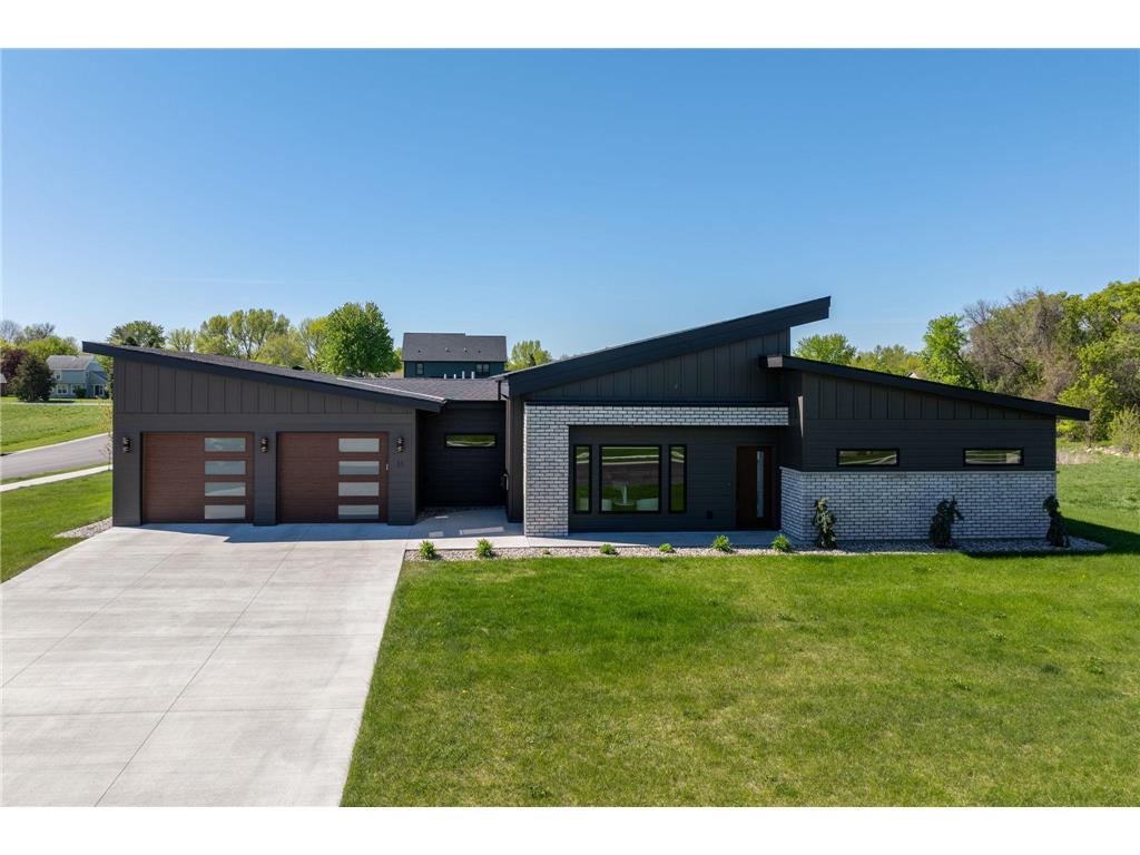 11 South Pointe Court North Mankato MN 56003 7071810 image1