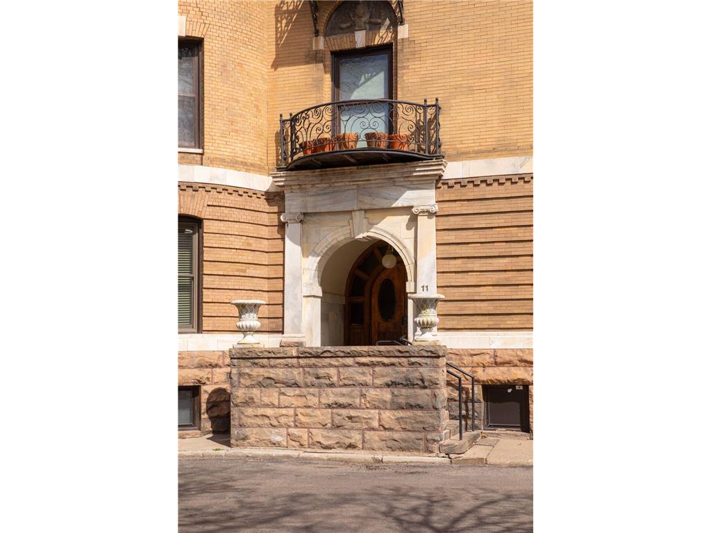 11 Summit Court #16 Saint Paul MN 55102 7048939 image4
