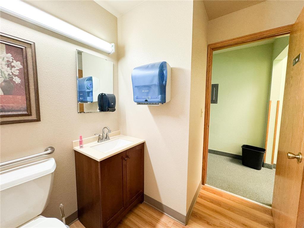 110 - 112 E Lincoln Avenue Fergus Falls MN 56537 6619501 image24