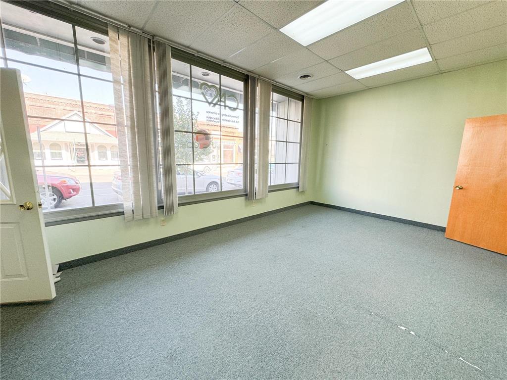 110 - 112 E Lincoln Avenue Fergus Falls MN 56537 6619501 image5