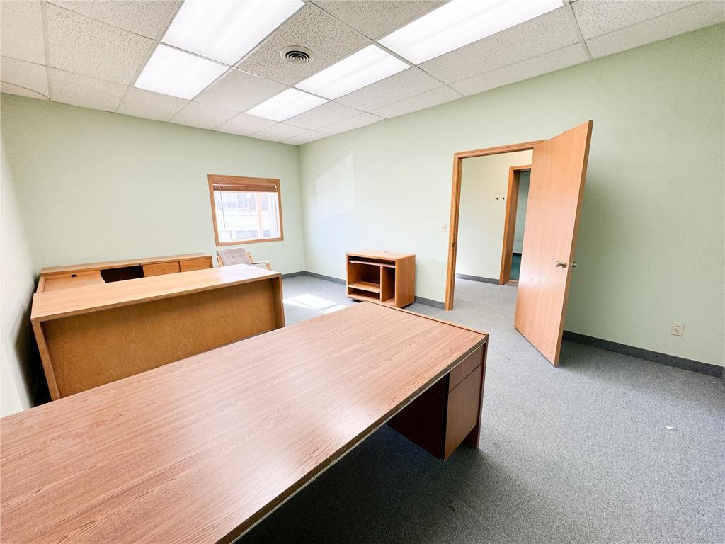 110 - 112 E Lincoln Avenue Fergus Falls MN 56537 6619501 image9